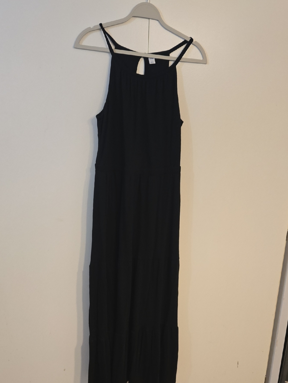 Old Navy Black Sleeveless Maxi — Simple Strappy Back